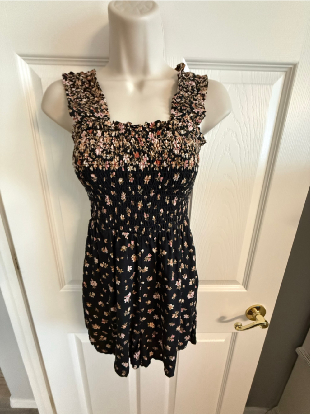 EUC American Eagle Black Floral Smocked Bodice Romper XS